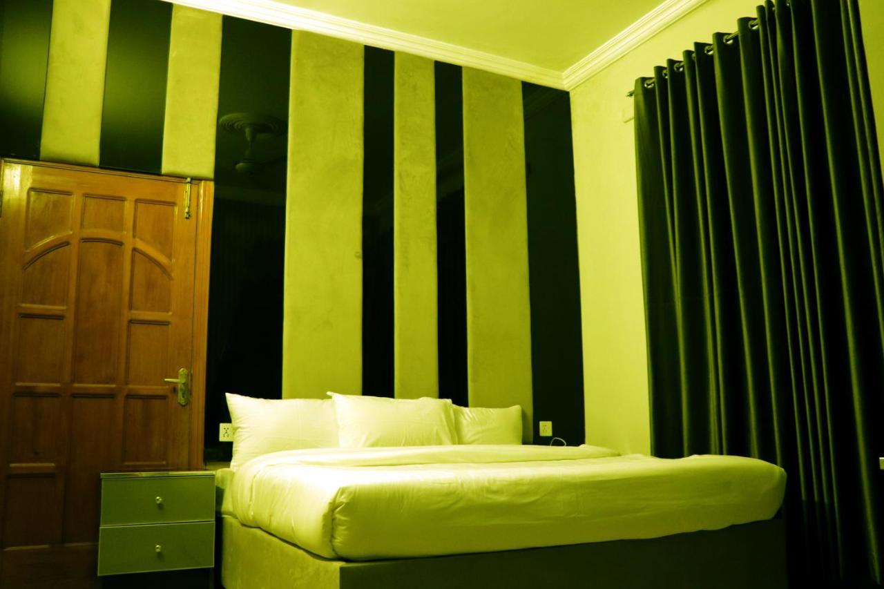 Hayat Grand Guest House İslamabad Dış mekan fotoğraf