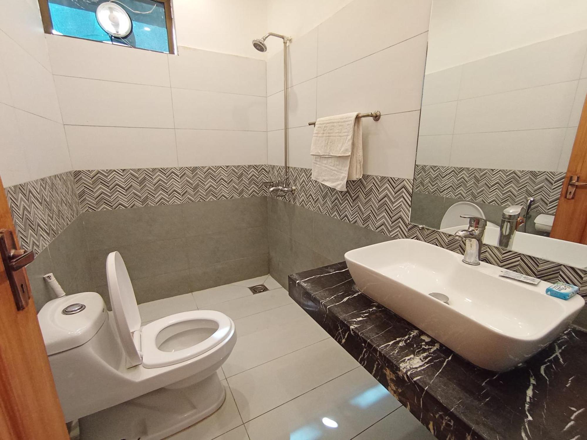 Hayat Grand Guest House İslamabad Dış mekan fotoğraf